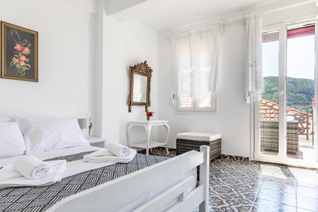Thimisi Villa Skopelos Town Exterior photo